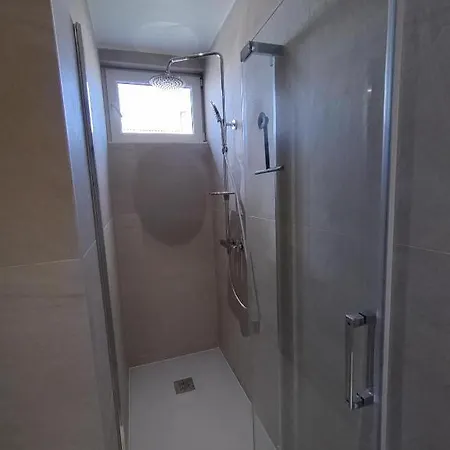 Apartment Alma *